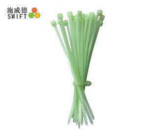 acheter 4 couleur verte résistante à la chaleur PA66 des serres-câble en nylon 150℃ UL94V2 de po. de longueur online manufacture